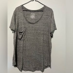 Women’s T-shirt.